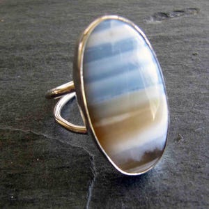 Anel de Opala Azul e Prata de Lei