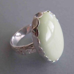Chrysoprase and Sterling Silver Ring