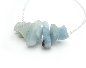 Aquamarijn steen Chunk maart geboortesteen ketting handgemaakt