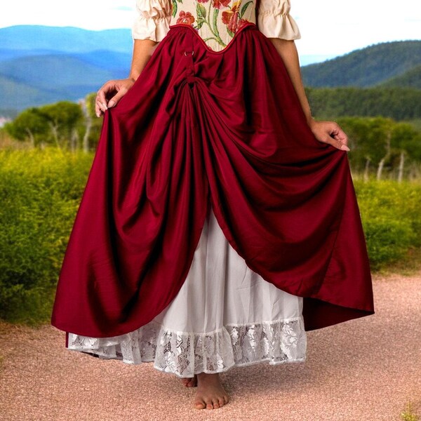 Renacer Skirt main image 1