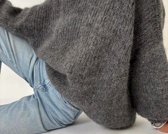 Handgemachter Oversized Alpaka Pullover: Graphite Grau Flauschiger Strick