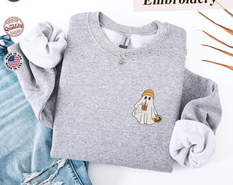 Sudadera bordada con fantasma de café helado de Halloween: sudadera con capucha con fantasma de café helado, divertida sudadera de otoño para mujer, sudadera con capucha con un toque espeluznante y adorable.