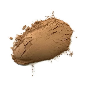 Vegan Mineral Foundation // Pecan // Medium Dark Neutral Golden