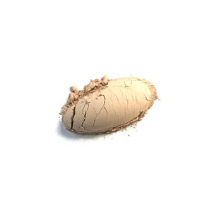 Buff Shade - Light Golden Warm - Vegan Mineral Foundation | Powder Foundation | Oil Absorbing | Matte Finish | Non Comedogenic | Natural