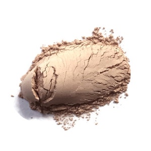Sand Shade - Light with Neutral Undertones - Vegan Mineral Foundation | Powder Foundation | Oil Absorbing | Matte Finish | Non Comedogenic