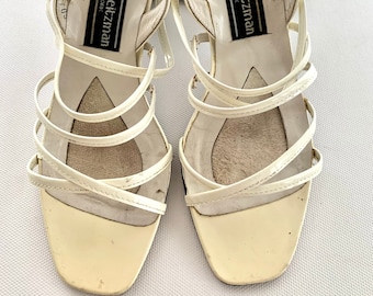 Size 5.5M STUART WEITZMAN  Vintage White Patent Leather Strappy Sandals