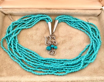 Petite Size Small, Vintage TURQUOISE Seed Bead Necklace