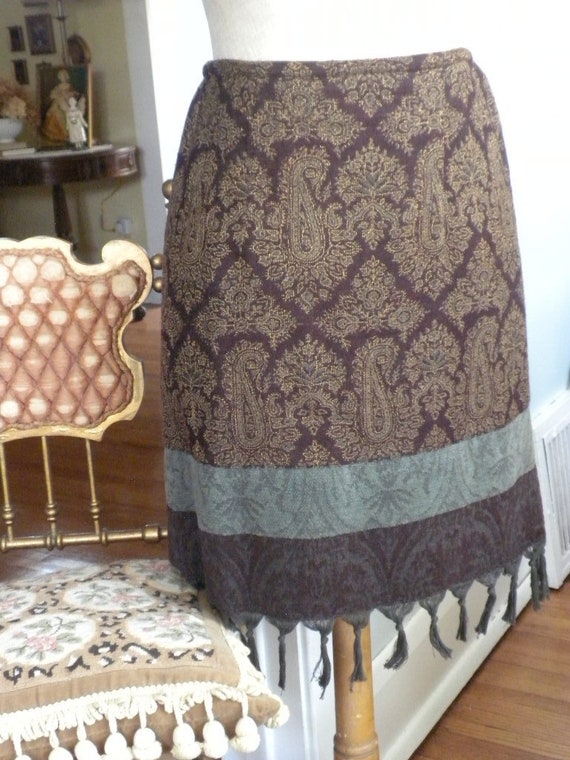 Vintage Paisley Skirt....Size 2 Petite