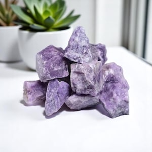Pedra de Lepidolita Roxa Bruta: Pedaço de Cristal Natural para Meditação