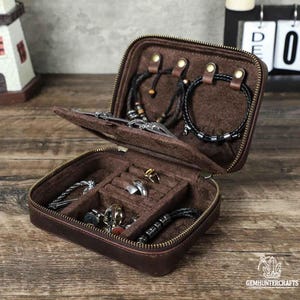 Gepersonaliseerde lederen herensieraden reisdoos - Crazy Horse lederen organizer met manchetknopen, armband, ringvakken - cadeau voor hem