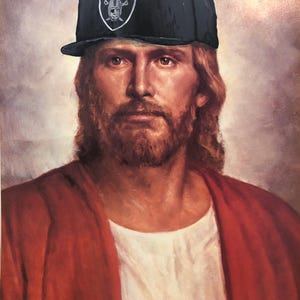 Jesus war ein Raiders Fan Parodie Porträt Upcycled Second Hand Bilder Fine Art Print Poster
