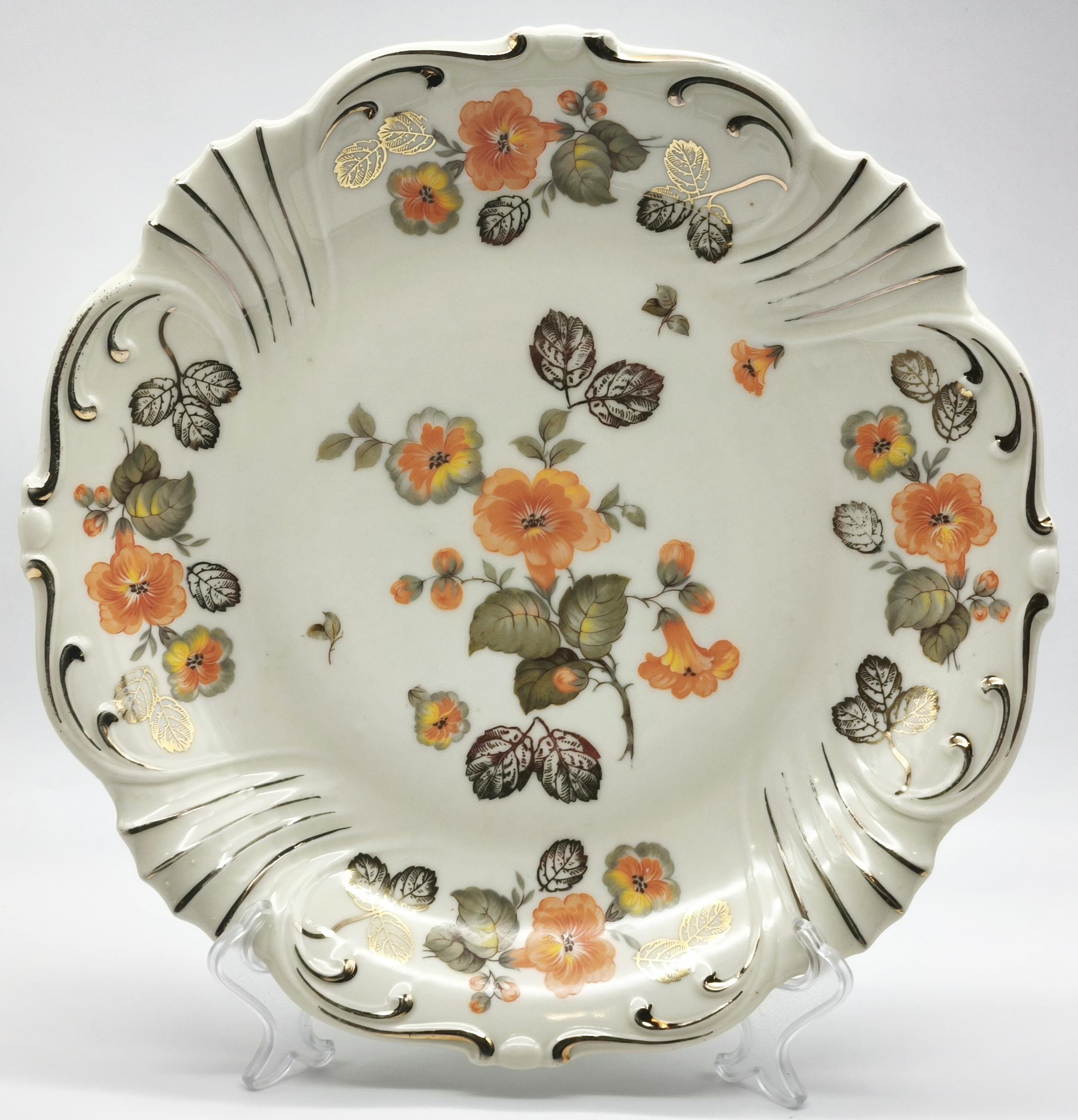 Assiette plate en terre de fer Duchesse Boch | Assiettes anciennes