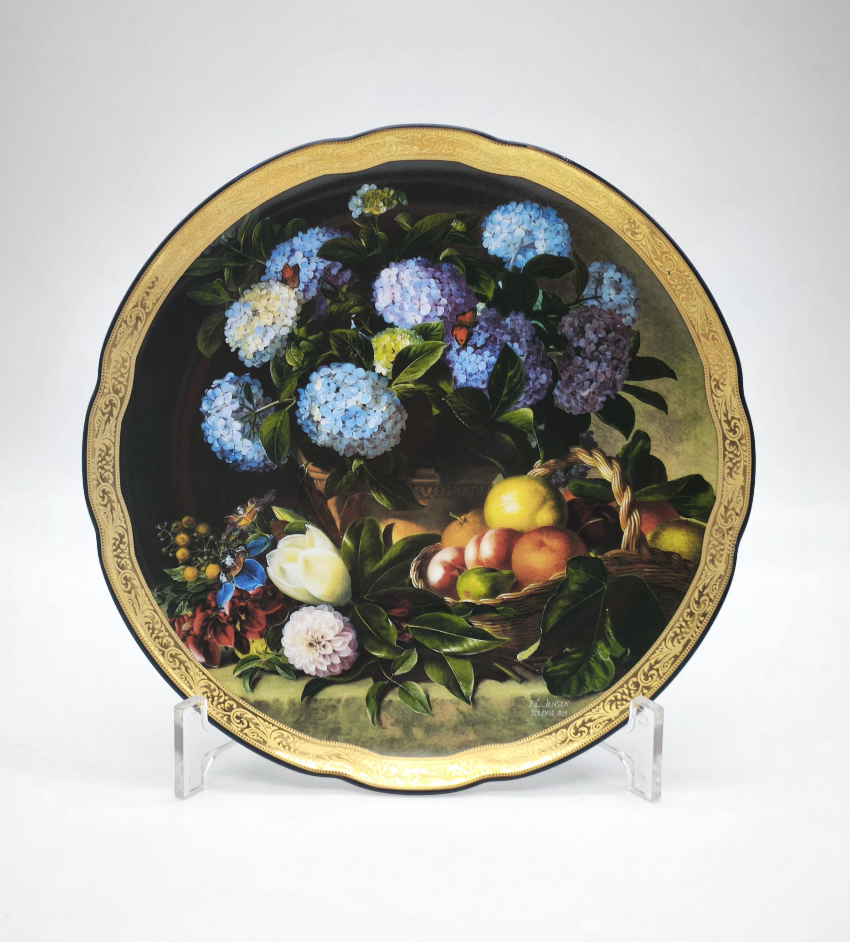 Piaget ornamental platter 1986　ピアジェ　飾り皿 Piaget ornamental platter 1986 ピアジェ 飾り皿