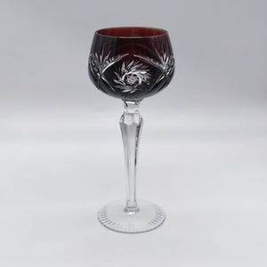 Weinlese-Kristallweinglas, Rubin-Rotwein-Hockglas, geschliffen, um Becher zu klar, tiefroter dekorativer Becher