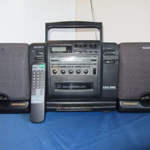 Vintage 1990 s Sony CFD-535 Radio Cassette Stereo Boombox Mega Bass Equalizer Boombox