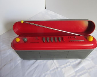 Vintage 1980s Sharp QT-F40 Stereo AM/FM Cassette Player Recorder Boom Box