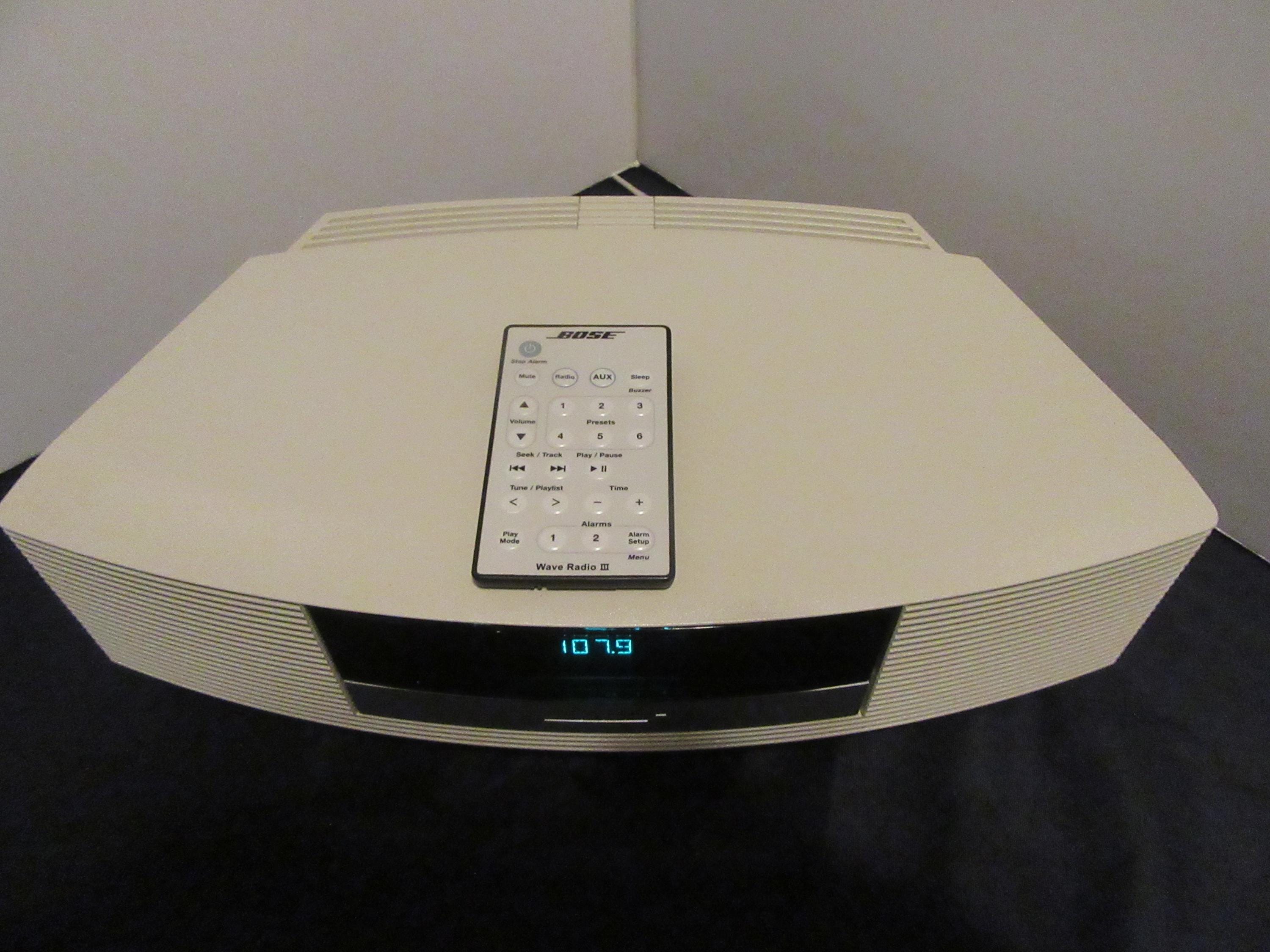 Vintage MINT Sound Touch Bose Wave Radio III Alarm and Radio