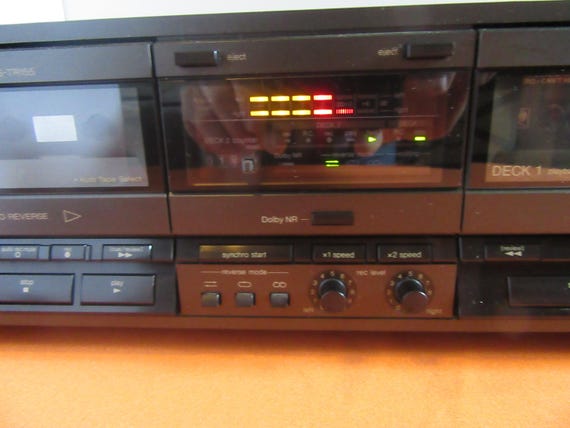 Vintage Technics RS-TR155 Double Cassette Deck.. (near Mint