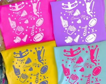 Mamá animadora (Png), Animadora del día del juego (Png), Diseño de competición de porristas, Animadora coqueta (Png), Animadora preppy con lazo (Png), Entrenadora de porristas