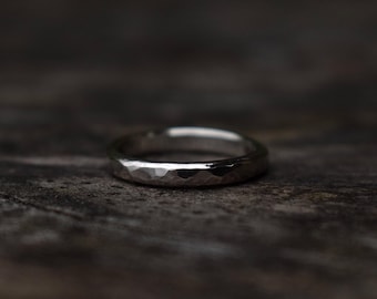 Sterlingring, fijn gehamerd