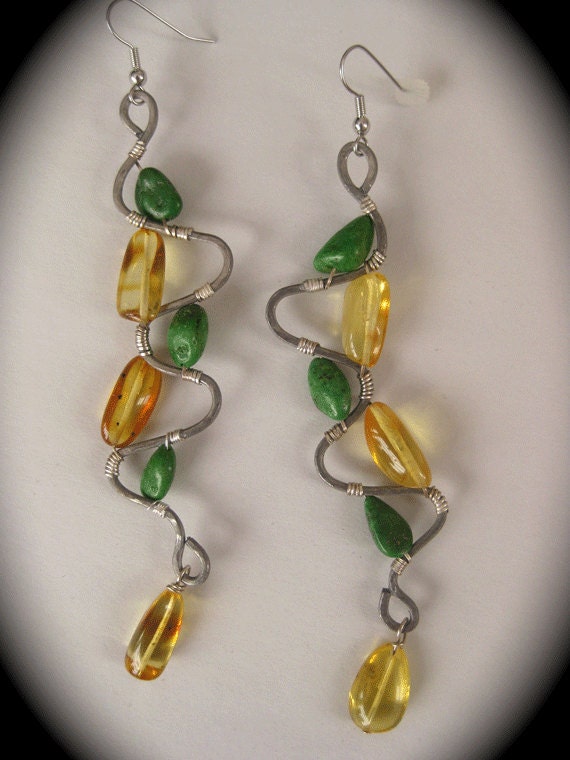 Items similar to Titanium Wire Earrings With Amber and Green Apple ...