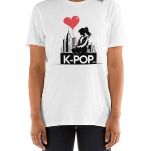 K-Pop Balloon Heart Unisex Short Sleeve T-Shirt, Adorable Korean Pop Fan Apparel, Comfortable Casual K-Pop Love Tee, Best Gift For KPop Fans