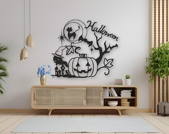 Puede incluir: Arte de pared de Halloween de metal negro con una calabaza, un gato, murciélagos y la palabra "Halloween". El diseño incluye una bruja, una luna llena y un árbol espeluznante. Perfecto para Halloween.