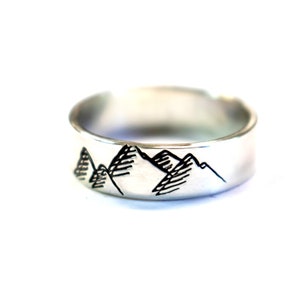 Sterling Mountain Range Ring, Mountain Range Band, Womens Band, Silver Band, Graduation, Woodland Ring, Mountain Ring, Forest Ring, Gift