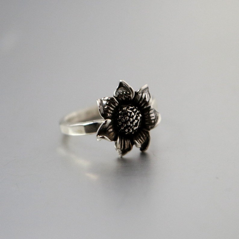 Sterling Silver Sunflower Hammered Ring Womens Ring Mammoth Sunflower Ring Stacking Ring Fall Sunflower Ring Flower Ring