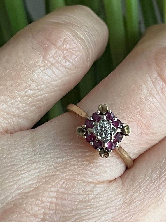 Ruby and Diamond 9ct Gold Cluster Ring, Vintage, … - image 3
