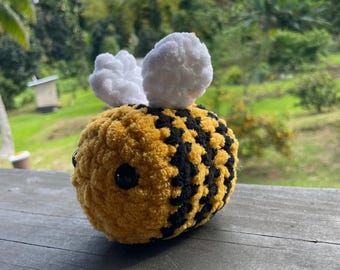 The Busy Bee - Crochet Pattern PDF