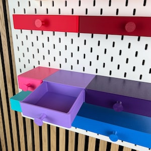 Drawer with knob for IKEA Skadis pegboard | in various sizes, widths and heights | 15 variations in 25 different colors