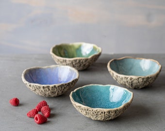 Set of 4 ceramic bowls Dessert bowls Fruit bowls Organic stoneware Bowls for (home) chefs Handmade with love
