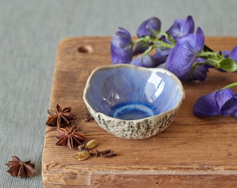 Trinket dish | Drip bowl | Tea bag holder | Handmade Ceramics | Small pottery bowl | Salt bowl