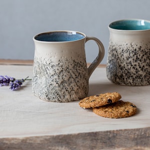 SET DE 2 Tazas de café Cerámica de estudio Taza hecha a mano Hermosos esmaltes Regalo único