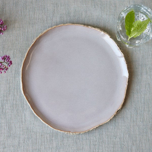 Taupe Zijbord Keramisch lunchbord Handgemaakt Steengoed Steingut geschirr Uniek servies