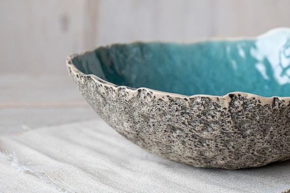 Pretty serving bowls hotsell