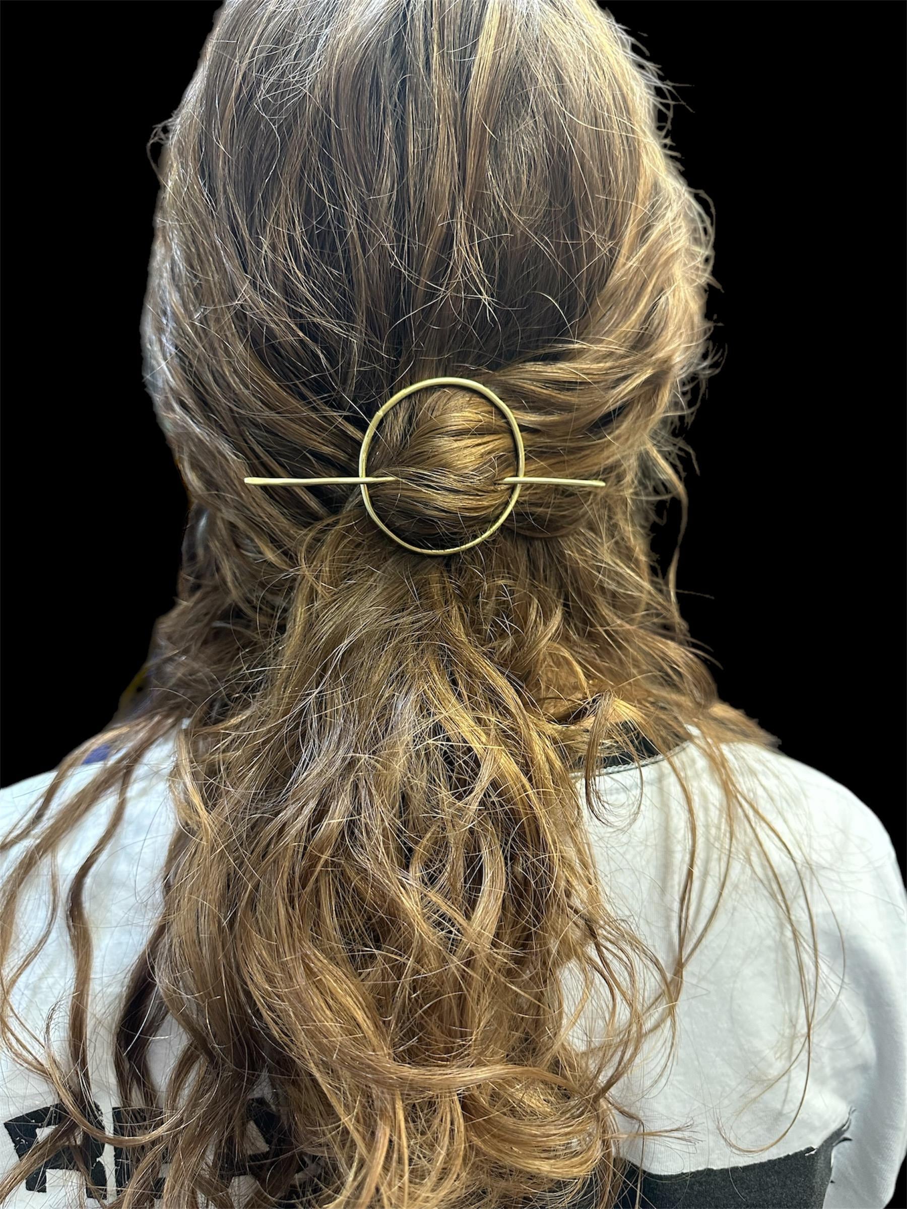 Minimalist Brass Circle Hair Pin: Modern Hair Slide
