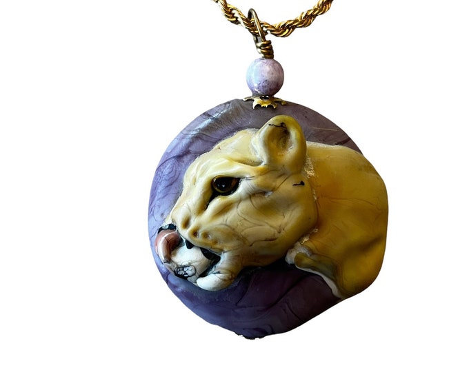Lioness Lampwork glass necklace#handmade#OOAK