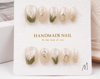 White Lily of the Valley Extra Short Coffin Press On Nails, Silver Foil Floral Reusable Elegant Nails, Premium Handmade Nails, Autumn Gift