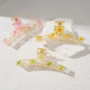 Handmade Real Dried Flower Hair Claw Clip, Resin Hair Clip, Yellow/Pink/Green Daisy Floral Clip for Thick Hair, Summer/Birthday Gift