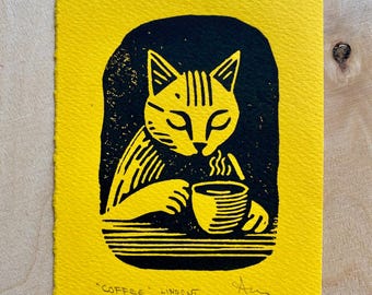 Schwarze Katze Trinkt Kaffee Linoldruck - Handgemachtes Kunst Geschenk