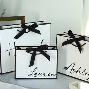 Benutzerdefinierte Name Geschenktaschen, Hochzeitsgeschenktaschen, Brautjungfer Geschenktaschen, Dankeschön-Geschenktaschen, Geburtstagsgeschenktaschen, Band Krawatte Seil Geschenktaschen