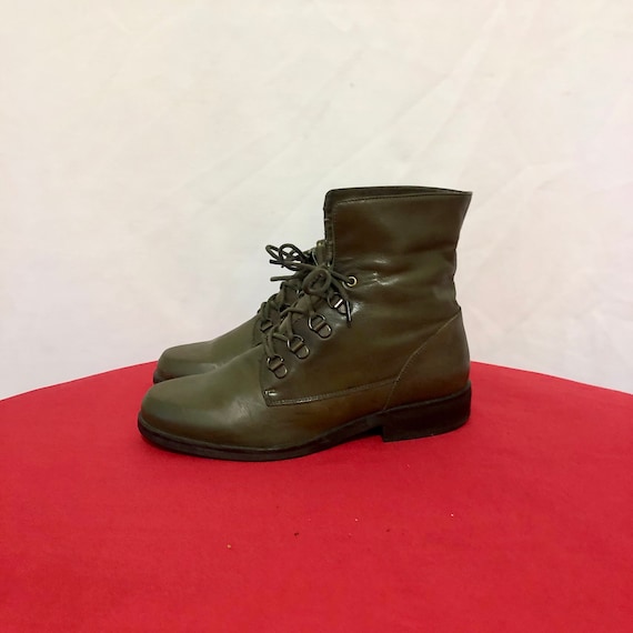 Vintage Ankle Boots. Size 6 Army Green Genuine Lea