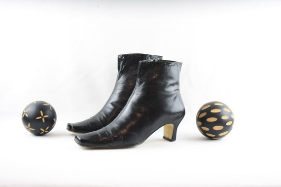 Size 11 Ankle Boots-Vintage Women Boots-Side Zippe