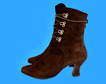 Vintage Boots-Boots-Size 6.5 Boots-Brown Boots-Pixie Boots-1980s Boots-Italian Made-Ankle Boots.