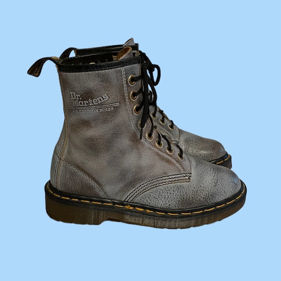 Vintage Dr Martens Boots: Grayish Blue Leather, UK Women's Size 9