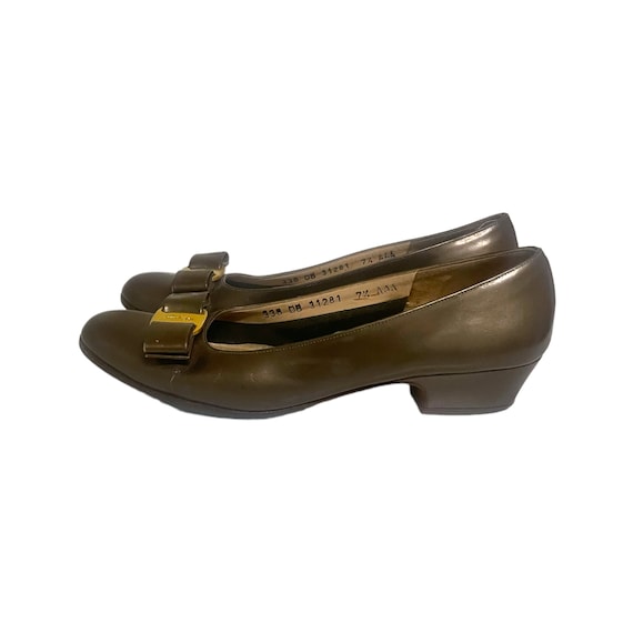 Salvatore Ferragamo-Bronze Vera Pumps-80s Vintage… - image 5