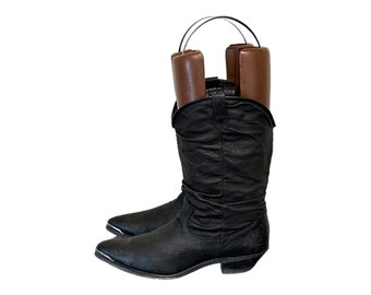 Vintage Stiefel-Schwarze Stiefel-Cowboystiefel-US Damen Größe 8-Western Wear-Rockabilly-Slouchy Stiefel-1980er Jahre-Echtes Leder-Made in USA-Geschenk für Sie.