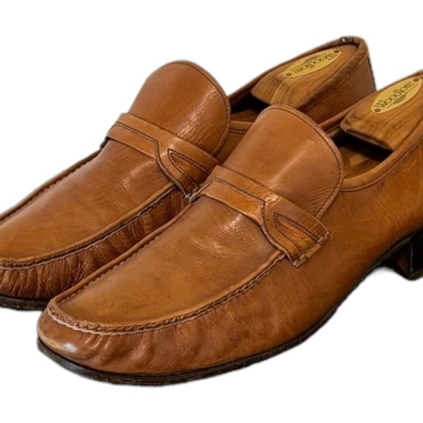 Vintage Shoes-Brown Shoes-Men Loafers-US Men Size 11-Bruno Magli Shoes-Italian Loafers-1980s-Made In Italy-Designer Shoes-Men Dress Shoes.